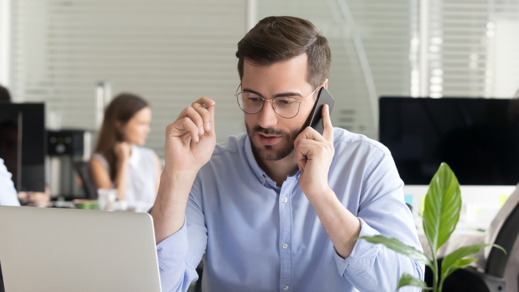 A Trinsic Managed Telecoms Service team member providing support over the phone with Communications and Connectivity solutions. 
